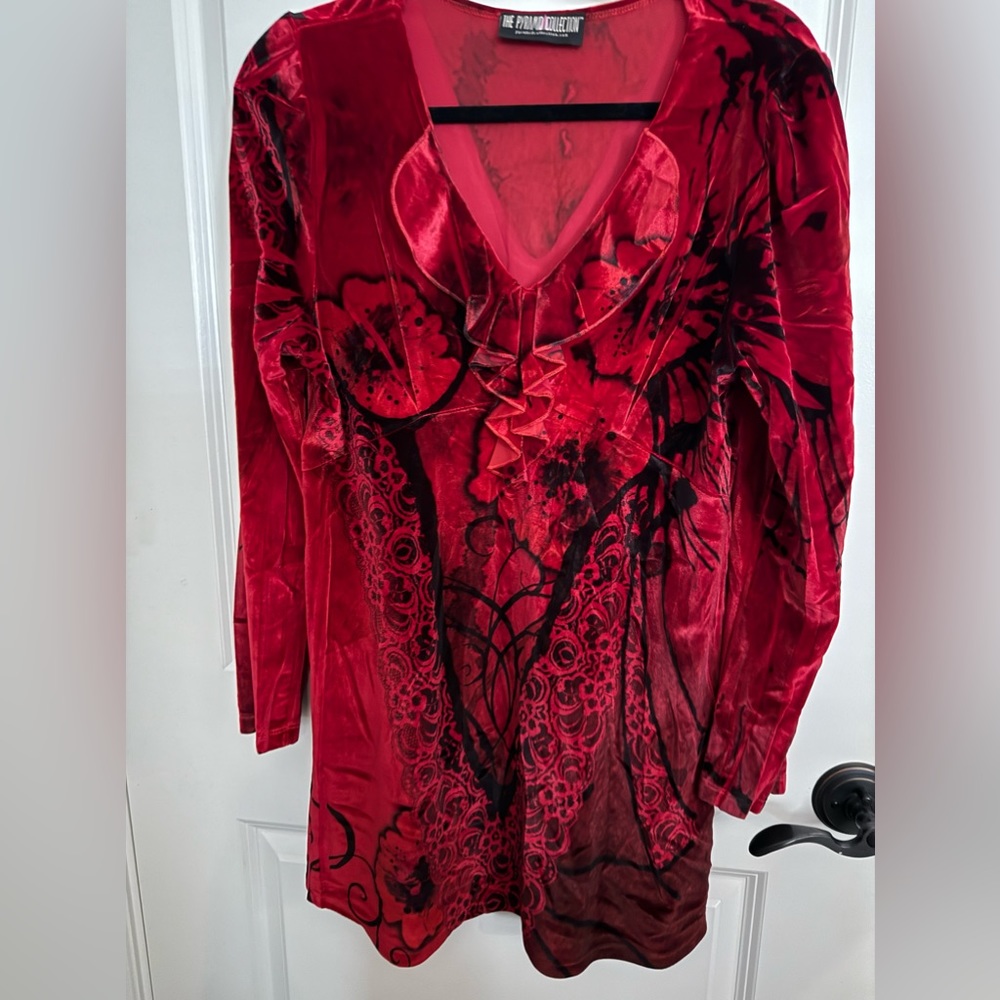 pyramid Collection Flirty Red velvet top